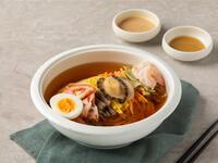 Yue Chinese Cold Noodles + Jinhyang Black Vinegar Lamb Ribs Set