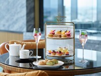 [Weekdays]Moët & Chandon free flow/  Afternoon Tea with Kamakura Beniya & Pierre Hermé Paris