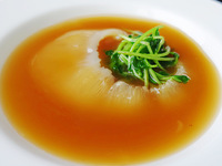 【11/30まで！】プレミアム飲み放題付★フカヒレの姿煮・旬を味わう秋サーモンなど全8品/税込12,000円