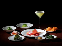 イブニングアフタヌーンティ 9種の小皿と4杯のカクテル