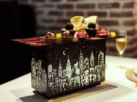 【マンハッタンライツ・セレブレーションタパスタワーでお祝い！】アニバーサリーディナーコース＋乾杯シャンパン付き