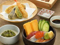 平日限定「蕎麦とミニ海鮮丼御膳」