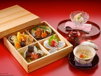 お子様弁当　￥3,850