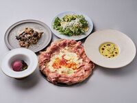 【Casual Lunch】前菜2品+選べるMAIN+本日のデザート
