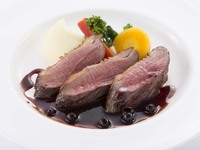 オザミのスペシャルディナーコース　¥7018～　一部追加料金を頂戴するメニューがございます