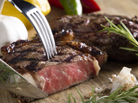 ★8/1～9/30迄【サラダバイキング付き】和牛ロースステーキランチ