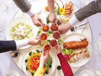 【立食パーティー×飲み放題プラン】多彩なシーンに対応！立食メニュー14種のお得プラン