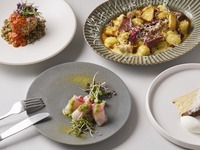 PREMIUM LUNCH COURSE — 평일 한정. 건배용 스파클링 와인 1잔 포함! 총 4코스: 에피타이저, 파스타, 메인 등.