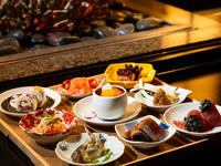 旬をつまみ、旨さに酔う ～山笠の酒菜～　9品