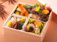 【9/15~11/29限定】 「お持ち帰り 秋の味覚 弁当　彩(いろどり)」※3日前までの予約制　💎オーバルポイントプログラム(ホテル公式アプリ)会員さま限定