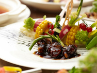 Chef’s special –シェフズスペシャル–（吉切鮫尾ひれと鮑の煮込み)