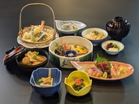 【加賀膳 大聖寺】8/9限定！サマーキャンペーン！大志満名物”治部椀”や旬の焼物など 贅沢ランチ全7品＋【２ドリンク付き】