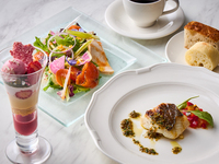 （平日）オーヴェストランチ＜全3品：前菜・パスタ・デザート＞　3,200円