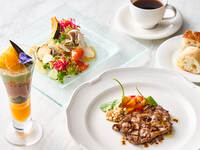 （平日）オーヴェストランチ＜全3品：前菜・豚・デザート＞　4,200円