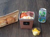 [Available for pickup until midnight] Dinner Box <Beef & Salmon>