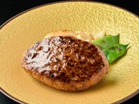 ハンバーグステーキ　300ｇ