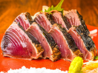 【9月-11月】名物！かつをの藁焼き塩たたき × 秋の味覚　黒潮コース（2時間飲み放題付き）