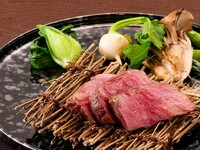 (Dine A & B) Assortment of Togeshita beef loin and Fujiwara beef fillet [for 2 or more people]