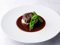 お祝いランチコース｜テーブル席