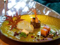 Seasonal Course: Straw-grilled bonito & ”Kuroge Wagyu” Sirloin