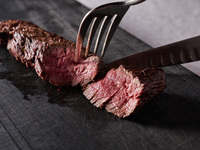 【シーズナルディナーコース（メイン:イベリコ豚又はバベットステーキ】＋☆2時間フリーフロー☆