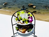 8/25〜9/16【ランチ＆90分フリーフロー付】シャインマスカットと厳選ぶどうの食べ比べアフタヌーンデザート ランチセット