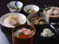 Special limited-edition lunch course with 7 dishes + a toast of 1 glass of sparkling sake or 1 glass of Juyondai