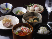 [Kyoto Gourmet Tour 2026 Spring] Special Limited Luxury Lunch Course + 4 Types of Sake Pairing