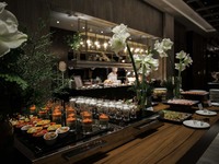 Weekend & holiday dinner buffet (Children ages 4–12 — elementary school and younger)