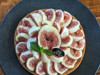 Osaka-grown Fig Tart (18 cm)