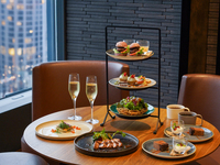 【3段スタンドのディナーコース】選べるメイン全9品＋食後のカフェ＆スパークリング含む35種2時間飲み放題