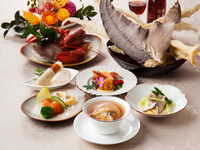 【接待プラン】個室確約！東天紅名菜入り！乾杯スパークリング＆2.5時間飲み放題　18,500円