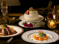 Guaranteed Window-Side Seating — Brilliant Christmas Dinner (Fri–Sun)