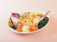 鯛の刺身（中国風）（時価）10,000円〜