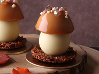 Marron Cassis — chestnut mousse with cassis jelly