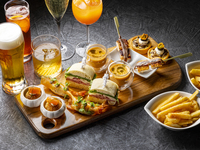 ストリングス・アペリティーヴォ + スイーツコレクション