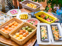 Weekday Light Lunch Buffet