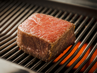 【 陽-hinata- 】極上焼き「シャトーブリアンアップグレード」無料記念日プレート変更可 コンパクトなコース