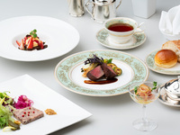 Weekends & Holidays Only — 4-Course Prix Fixe