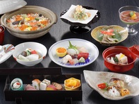 うえまち会席＋乾杯グラスシャンパン または おすすめの日本酒