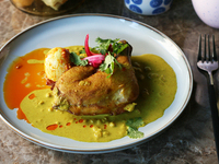 【ランチ】選べるメイン料理＆サラダフランス惣菜ブッフェ＆自家製パン（カウンター席でのご案内）