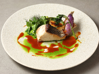 アミューズ＋パン＋選べる3皿