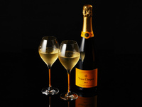 [Special Price] Veuve Clicquot Yellow Label (1 glass) 3,643 yen