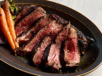 10/1～12/12Dinner: 6-course menu featuring Iberico pork pluma (pluma cut) and braised beef cheek, etc. — IÑAKI