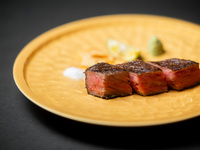 18,700 yen course (10 dishes)