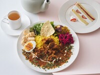 [Special brunch with dessert and drink] Chicken tomato spice curry meal