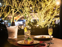 【個室確約】忘新年会にもおすすめフリーフローと楽しむスタンダードコース＋2時間飲み放題（4～10名）