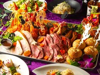 Хэллоуин Beer Garden — «Premium All-You-Can-Drink»: Мясные звёзды! Огромная гора еды, когда мы собираем всё вместе ★