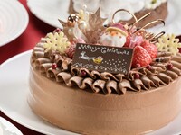 【Christmas Cake 2025】 チョコレートクラウン 6号＜いちごサンド＞（約 18㎝）