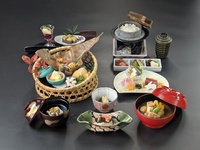 季節懐石【湊みなと】～Minato~+1ドリンク（ホール席）